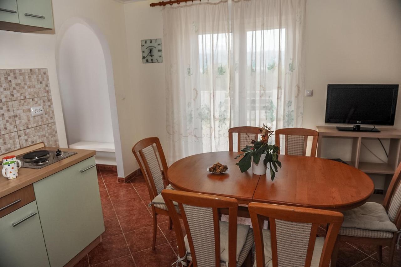 Apartments By The Sea Slatine, Ciovo - 15504 Ngoại thất bức ảnh